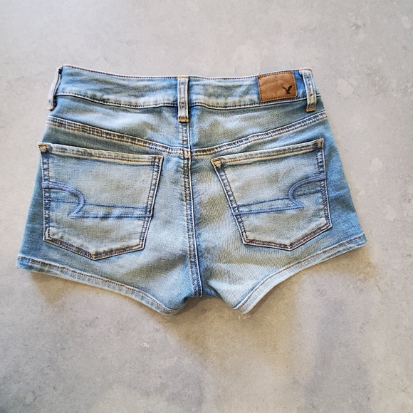 American Eagle stretch denim Shorts, size 4 - Picture 4 of 7